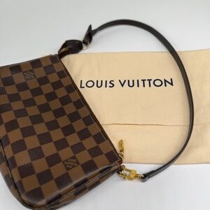 Auth Louis Vuitton Damier Pouchette Accessories Brown Checker small shoulder bag